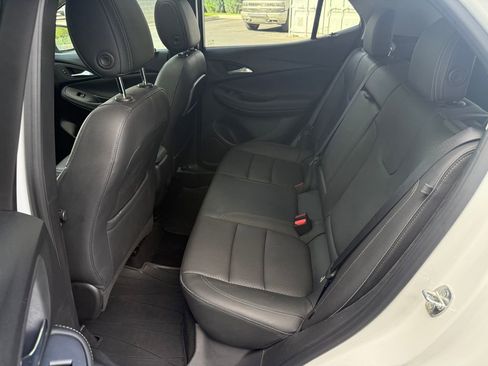 Used 2021 Buick Encore GX Essence w/ Advanced Technology Package FWD image 33