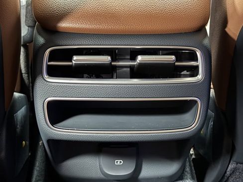 New 2026 Genesis GV70 2.5T Advanced image 24