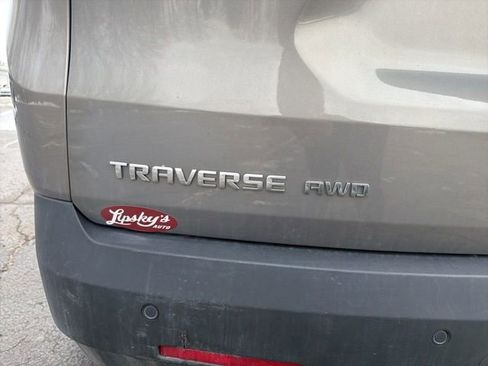 Used 2019 Chevrolet Traverse LT w/ LT Premium Package image 10