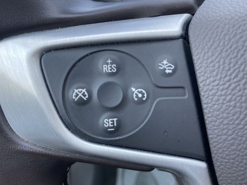 Used 2023 GMC Acadia SLT image 24