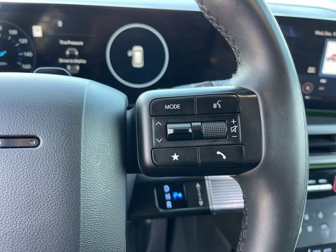 Used 2024 Hyundai Santa Fe Calligraphy image 17