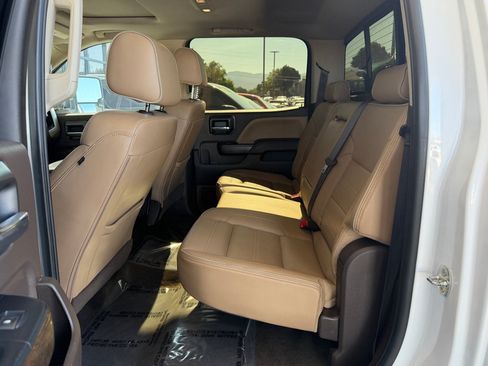 Used 2018 GMC Sierra 2500 Denali w/ Duramax Plus Package AWD/4WD image 19