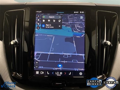 Used 2025 Volvo XC60 B5 Plus image 35