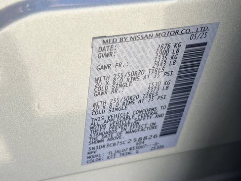 Used 2025 Nissan Pathfinder SL w/ SL Premium Package FWD image 29