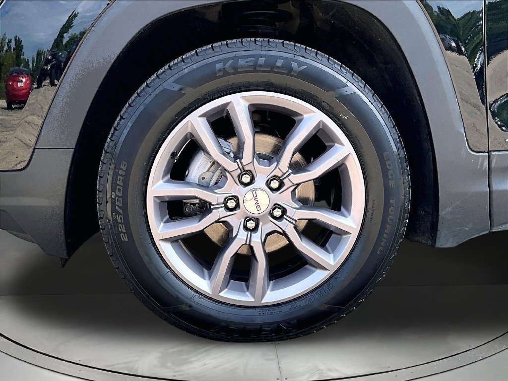 Used 2024 GMC Terrain SLT AWD/4WD image 35