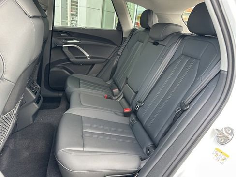 New 2025 Audi Q5 Premium Plus image 11