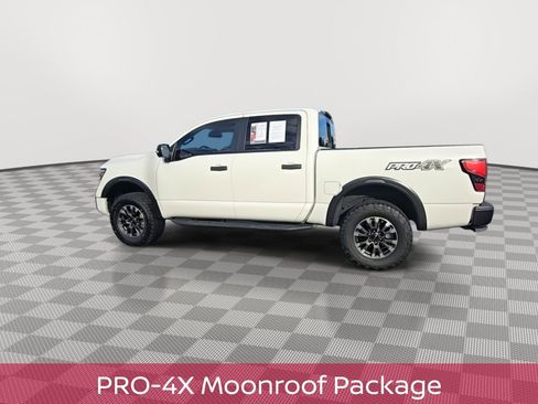 Used 2021 Nissan Titan PRO-4X w/ Pro-4x Convenience Package image 5