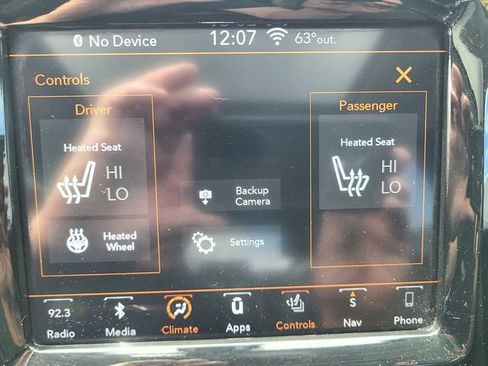 Used 2019 Jeep Cherokee Limited AWD/4WD image 30