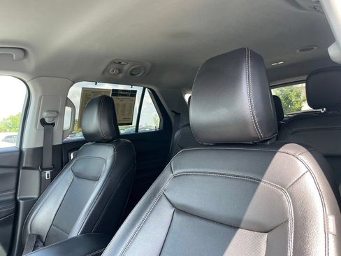 Used 2024 Ford Explorer Limited AWD/4WD image 21