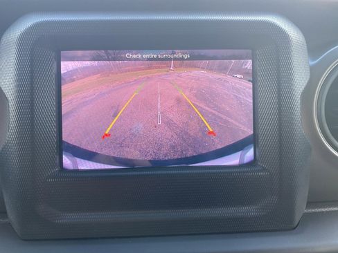 Used 2023 Jeep Wrangler Sport S image 28