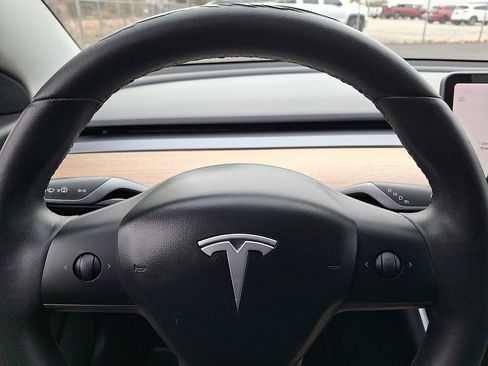 Used 2020 Tesla Model 3 Long Range image 18