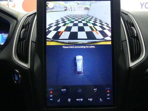 Used 2023 Ford Edge SEL image 8