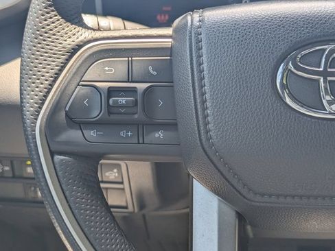 Used 2025 Toyota Tundra Limited AWD/4WD image 21