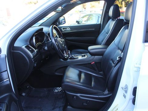 Used 2022 Jeep Grand Cherokee Limited AWD/4WD image 21