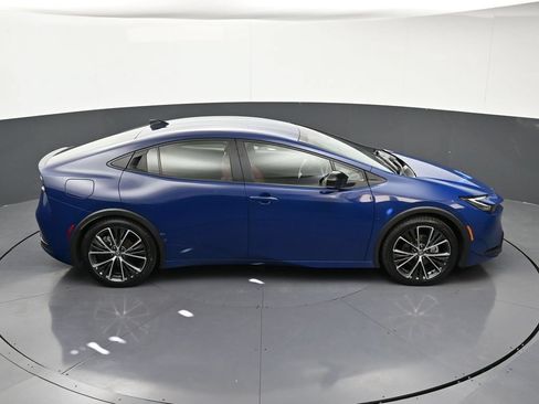 Used 2026 Toyota Prius Plug-In Hybrid FWD image 21