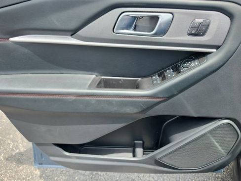 Certified 2025 Ford Explorer ST-Line w/ Premium Package RWD image 18