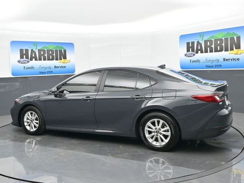 Used 2025 Toyota Camry LE image 3