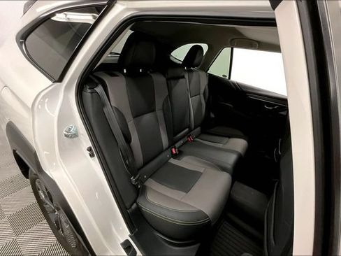 Used 2025 Subaru Outback Onyx Edition AWD/4WD image 26