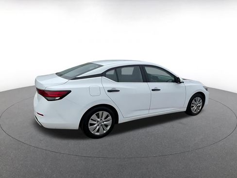 Used 2025 Nissan Sentra S image 15