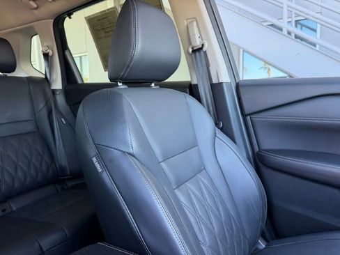 Certified 2024 Nissan Rogue Platinum w/ Platinum Premium Package image 27