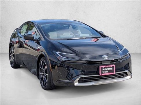 New 2026 Toyota Prius Plug-In Hybrid FWD image 7