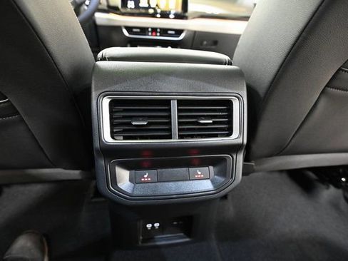 New 2026 Volkswagen Atlas Cross Sport SEL Premium R-Line AWD/4WD image 32