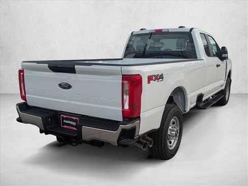 New 2026 Ford F350 XL w/ FX4 Off-Road Package AWD/4WD image 4