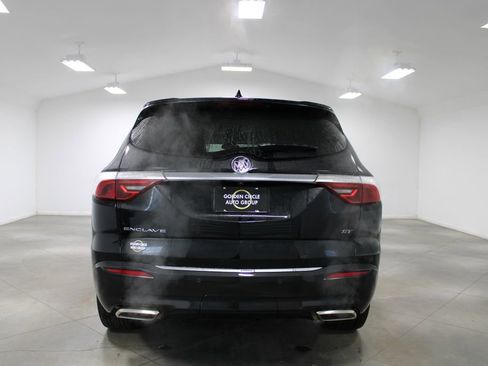 Used 2024 Buick Enclave Essence w/ Sport Touring Edition image 8