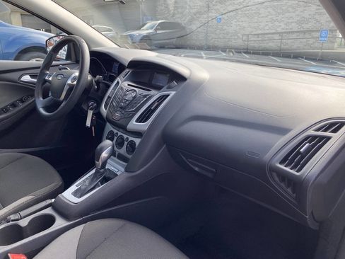 Used 2014 Ford Focus SE FWD image 17