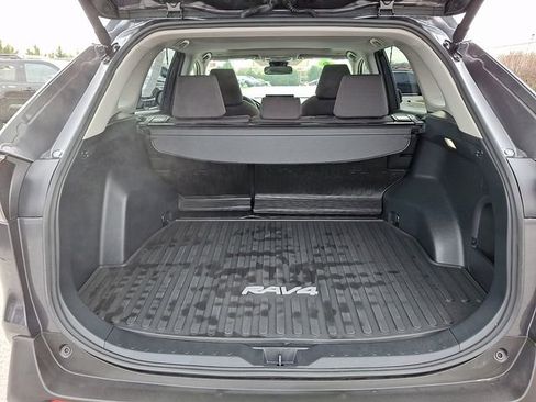 Certified 2025 Toyota RAV4 XLE w/ Convenience Package image 29