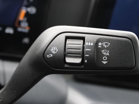 Used 2025 Ford Mustang Coupe image 27