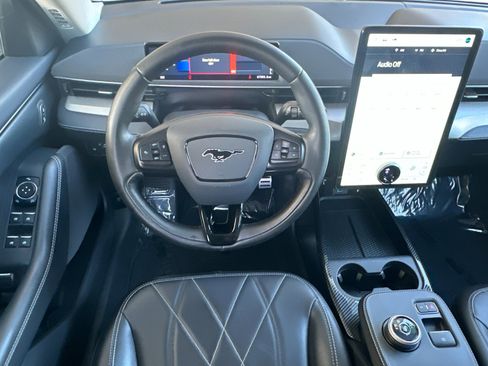 Certified 2021 Ford Mustang Mach-E Select image 15
