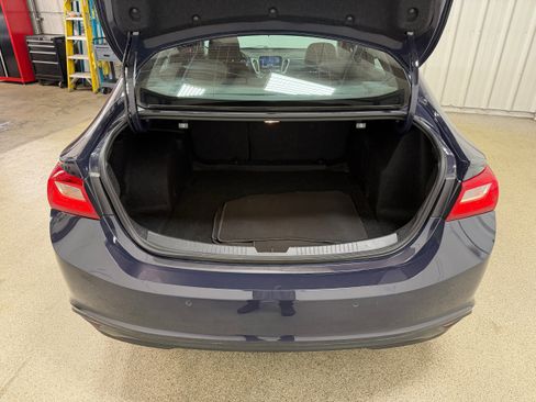 Used 2025 Chevrolet Malibu LT FWD image 25