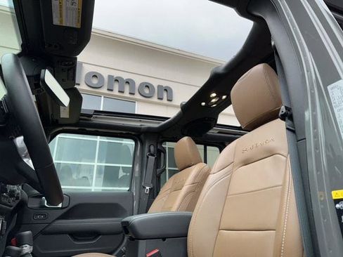 Certified 2022 Jeep Wrangler Unlimited Sahara w/ LED Lighting Group image 15