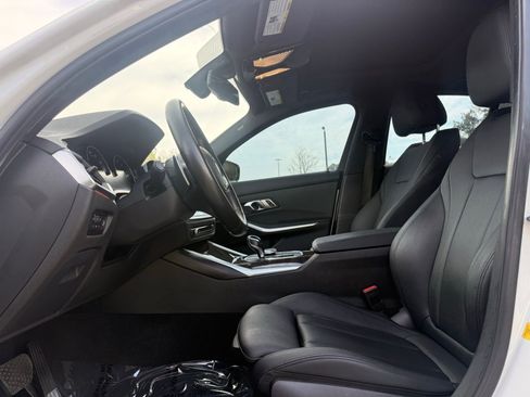 Used 2020 BMW 330i Sedan w/ Convenience Package image 14