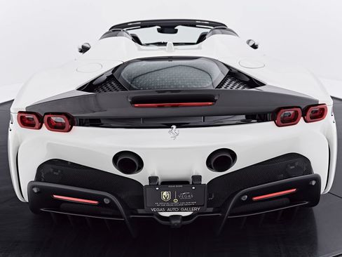 Used 2022 Ferrari SF90 Spider AWD/4WD image 35