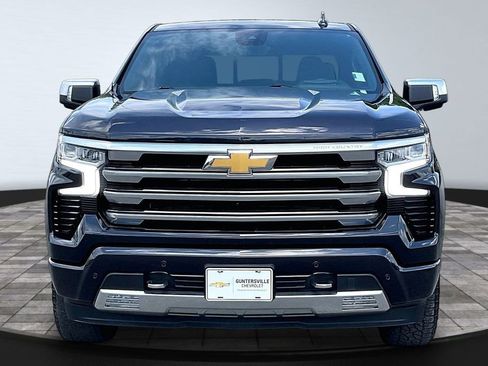 Used 2024 Chevrolet Silverado 1500 High Country w/ Technology Package AWD/4WD image 3