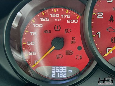 Used 2022 Porsche 718 Cayman GT4 RWD image 11