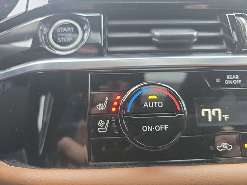 Used 2023 Nissan Pathfinder Platinum image 29