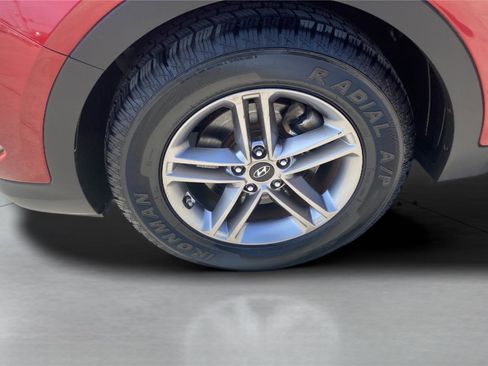 Used 2017 Hyundai Santa Fe Sport image 19