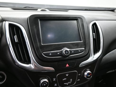 Used 2018 Chevrolet Equinox LT FWD image 15