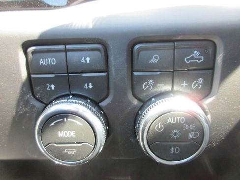 New 2026 GMC Sierra 2500 AT4X AWD/4WD image 17