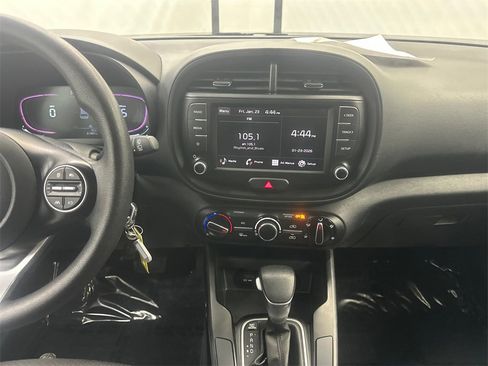 Used 2024 Kia Soul LX w/ Option Group 015 image 29