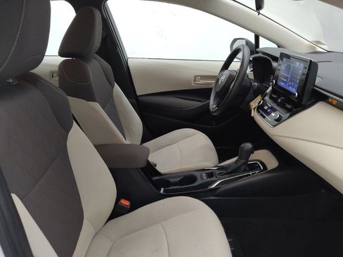 Used 2022 Toyota Corolla LE FWD image 21
