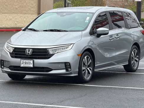Used 2024 Honda Odyssey Touring image 8