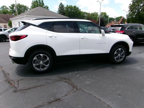 Used 2024 Chevrolet Blazer LT w/ LPO, Floor Liner Package FWD image 5