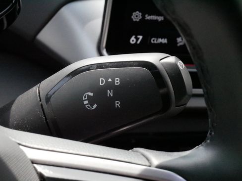 Certified 2024 Volkswagen ID.4 Pro AWD/4WD image 24
