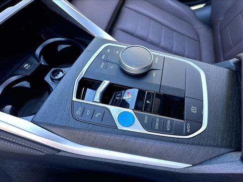 Used 2023 BMW i4 eDrive40 w/ M Sport Package RWD image 19