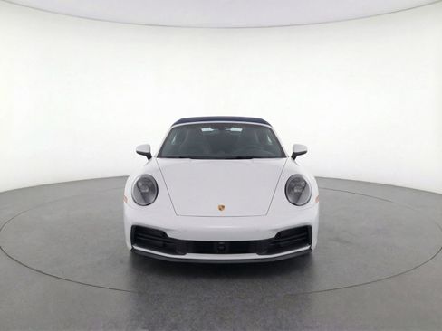 Used 2025 Porsche 911 Carrera image 5