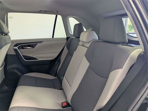 Certified 2022 Toyota RAV4 XLE w/ Convenience Package FWD image 30